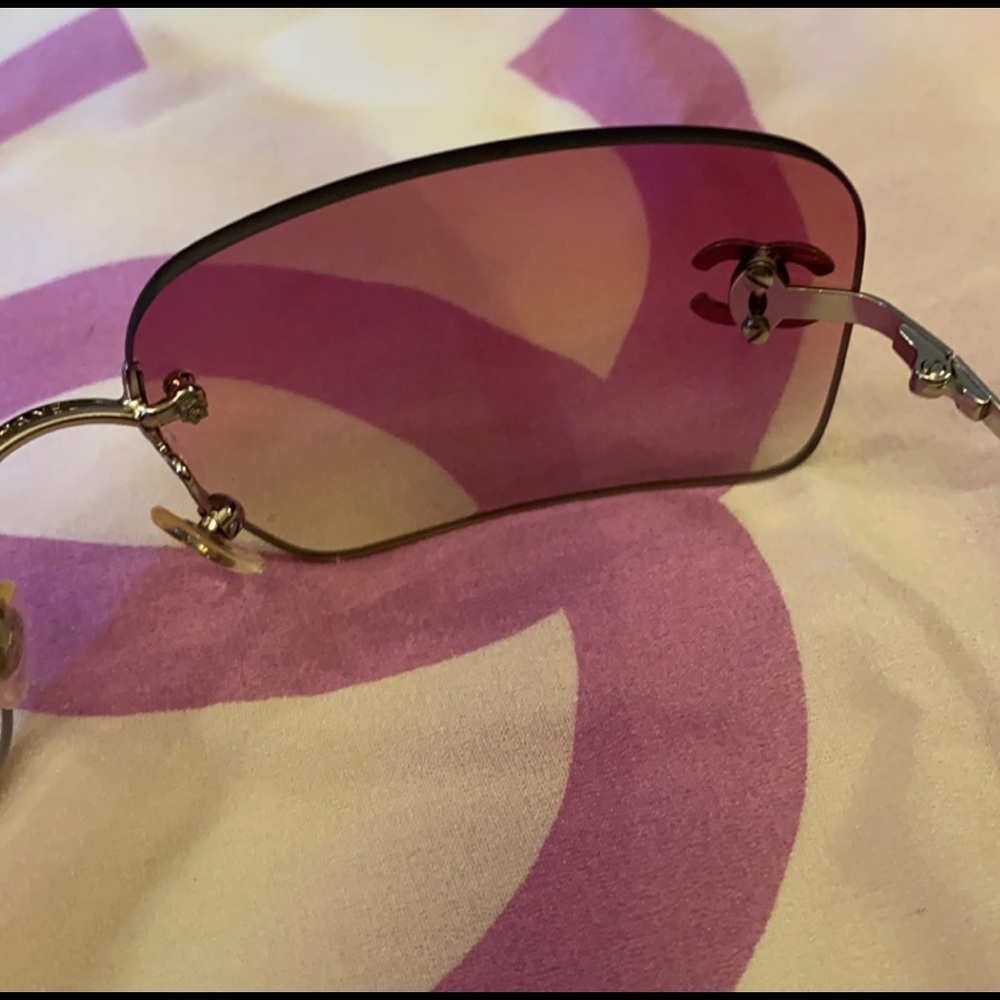RARE AUTHENTIC VINTAGE CHANEL Y2K CRYSTAL CC RIMLESS SUNGLASSES ⭐️⭐️⭐️⭐️⭐️ - Picture 12 of 16